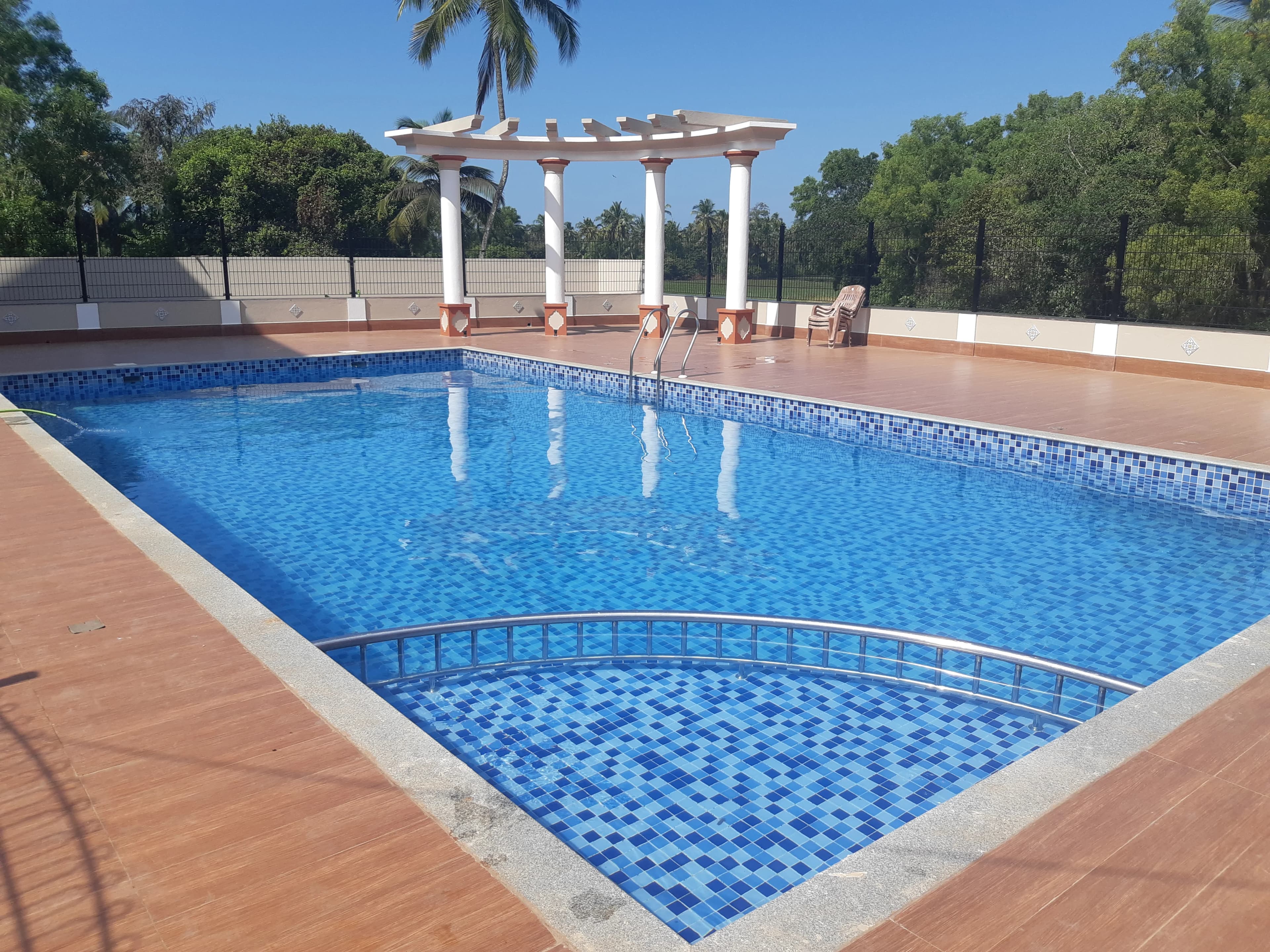 Dazzling Pools project