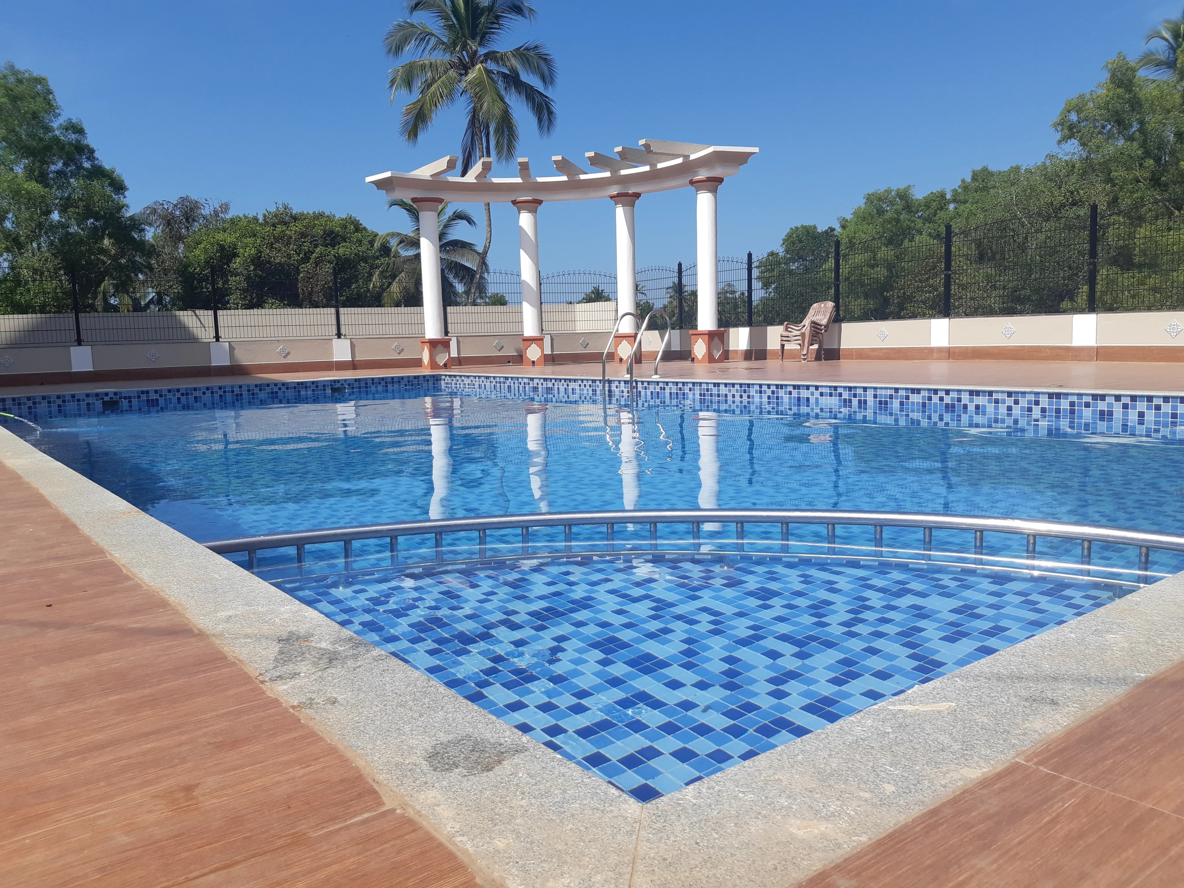 Dazzling Pools project